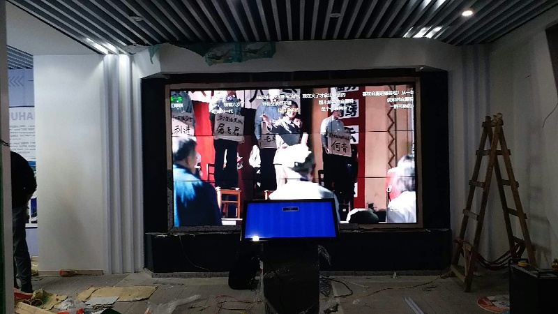 中山中交46寸液晶拼接屏觸摸查詢機展示